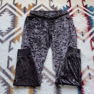 Size 6 Ready to Rulu Jogger 29" *Crushed Velvet